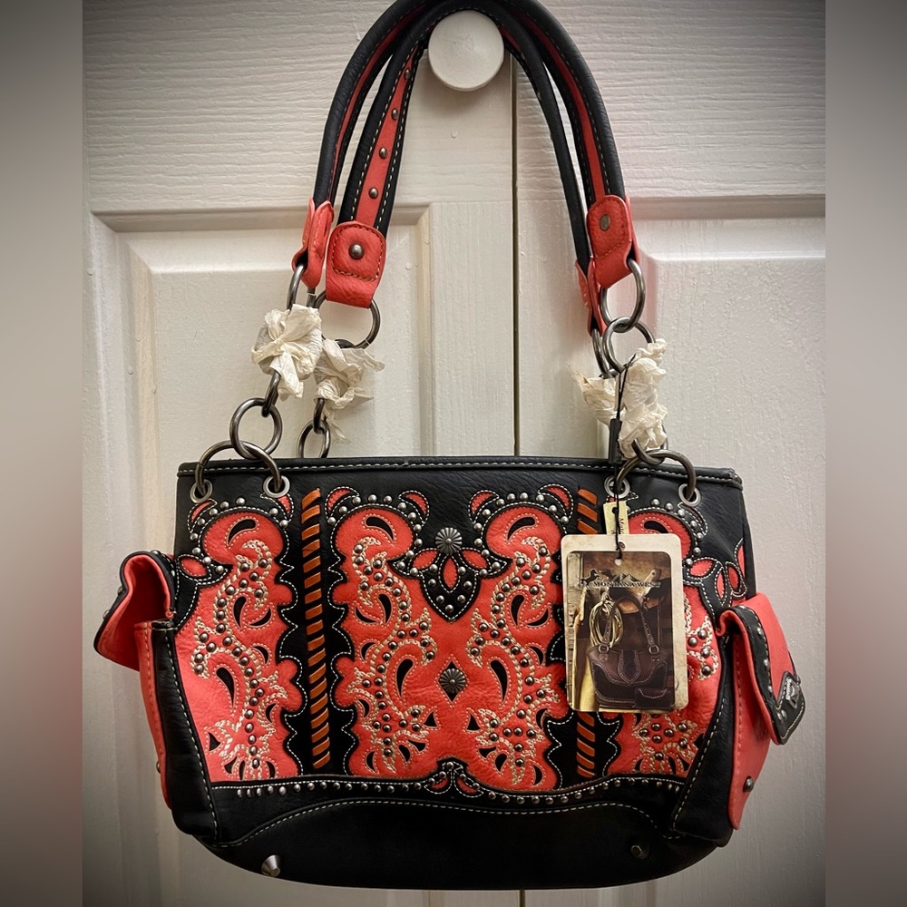 Montana West, NWT, conceal carry purse, 13”w X 11”h X 4 1/2” deep. Gorgeous !
